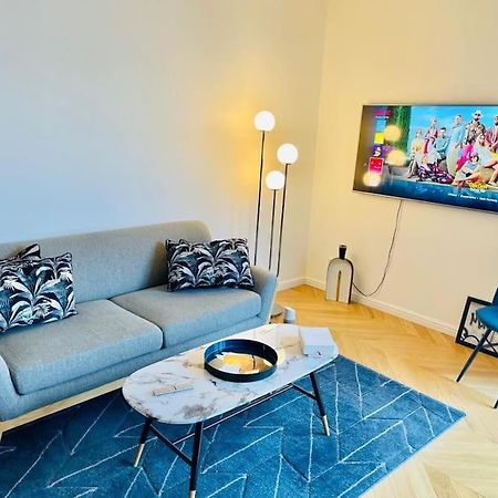 Luxury 1 Bedroom In Center With Terrace & Parking-51B Luxembourg Bagian luar foto