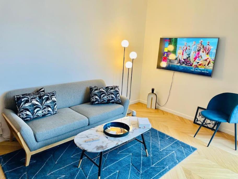 Luxury 1 Bedroom In Center With Terrace & Parking-51B Luxembourg Bagian luar foto